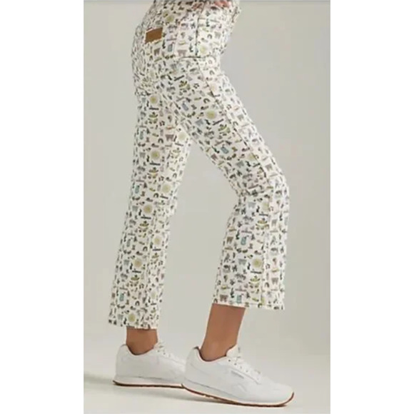 WRANGLER LIFE'S LEMONS HI RISE KICK FLARE WHITE DENIM JEANS - Picture 2 of 11